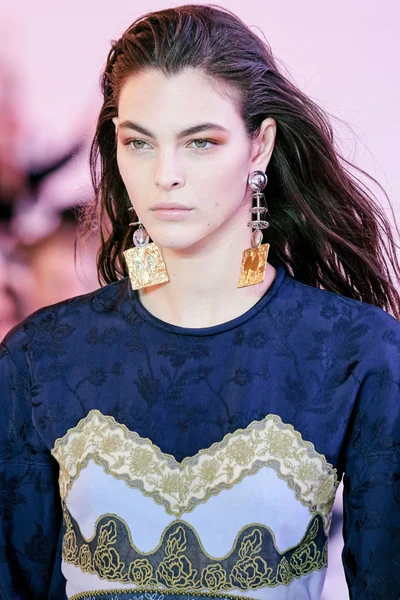 Look 52